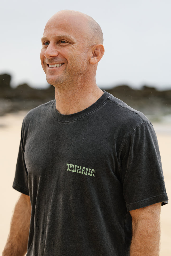 Camiseta premium de pima lavada con ácido Wahine of the Deep