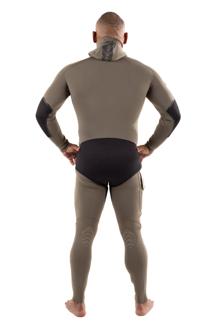 Back view of a male model wearing the Waihana Men&